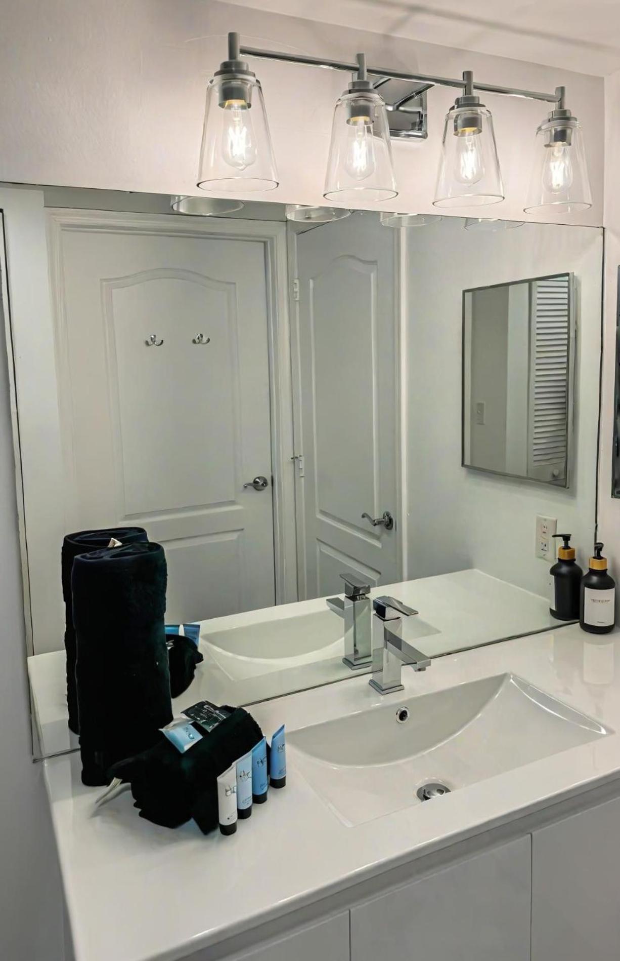 Elegant Centric Vibrant Pool Jacuzzi Free Parking Apartman Miami Kültér fotó