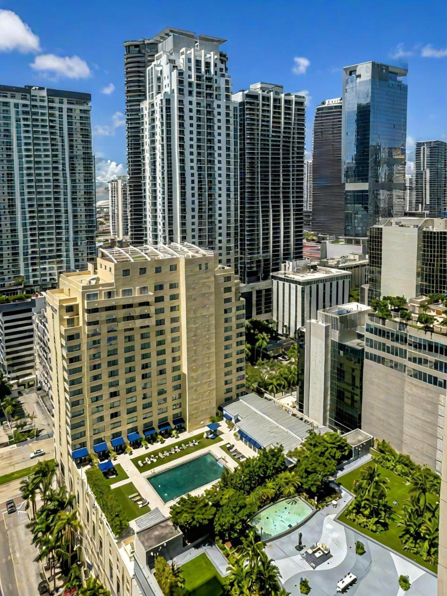 Elegant Centric Vibrant Pool Jacuzzi Free Parking Apartman Miami Kültér fotó